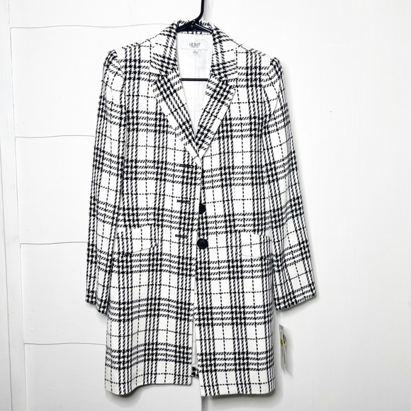 Le Suit Jackets & Blazers - NEW with tags Le Suit plaid black and white coat